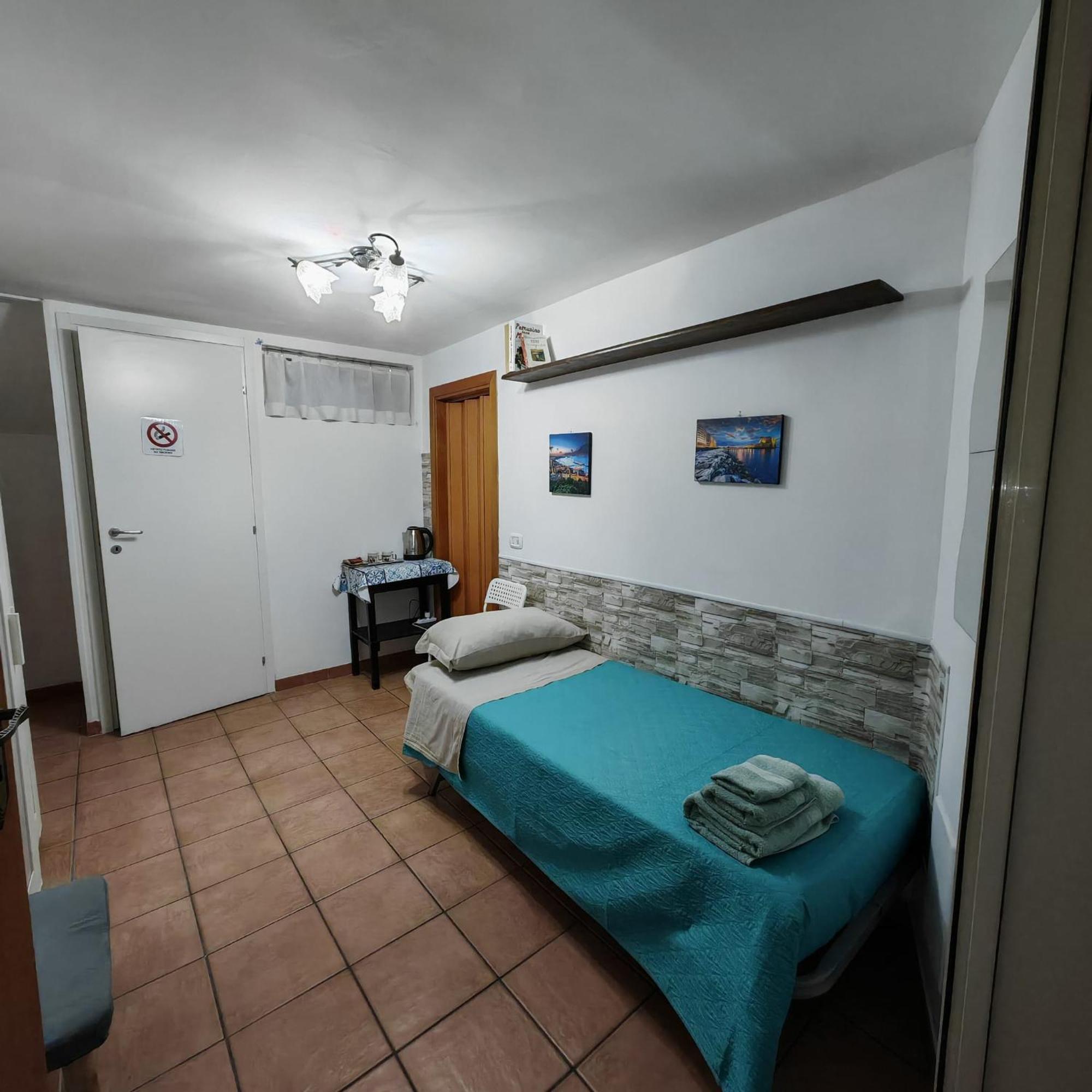 The Second Floor Hotel Nápoly Kültér fotó